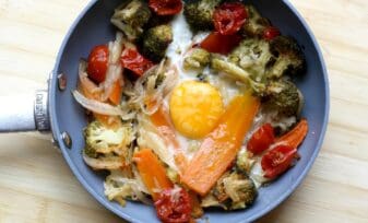 Huevos Fritos con Verduras
