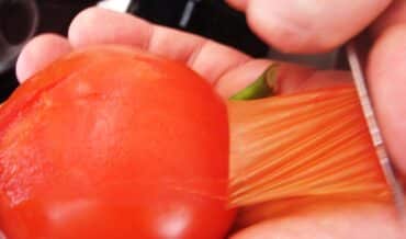Cómo Pelar el Tomate