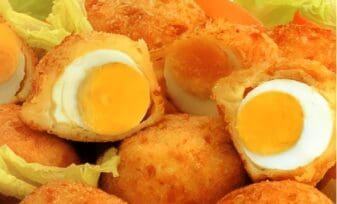 Huevos Villeroy