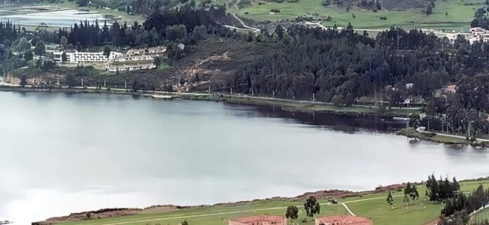 Lago Sochagota Paipa