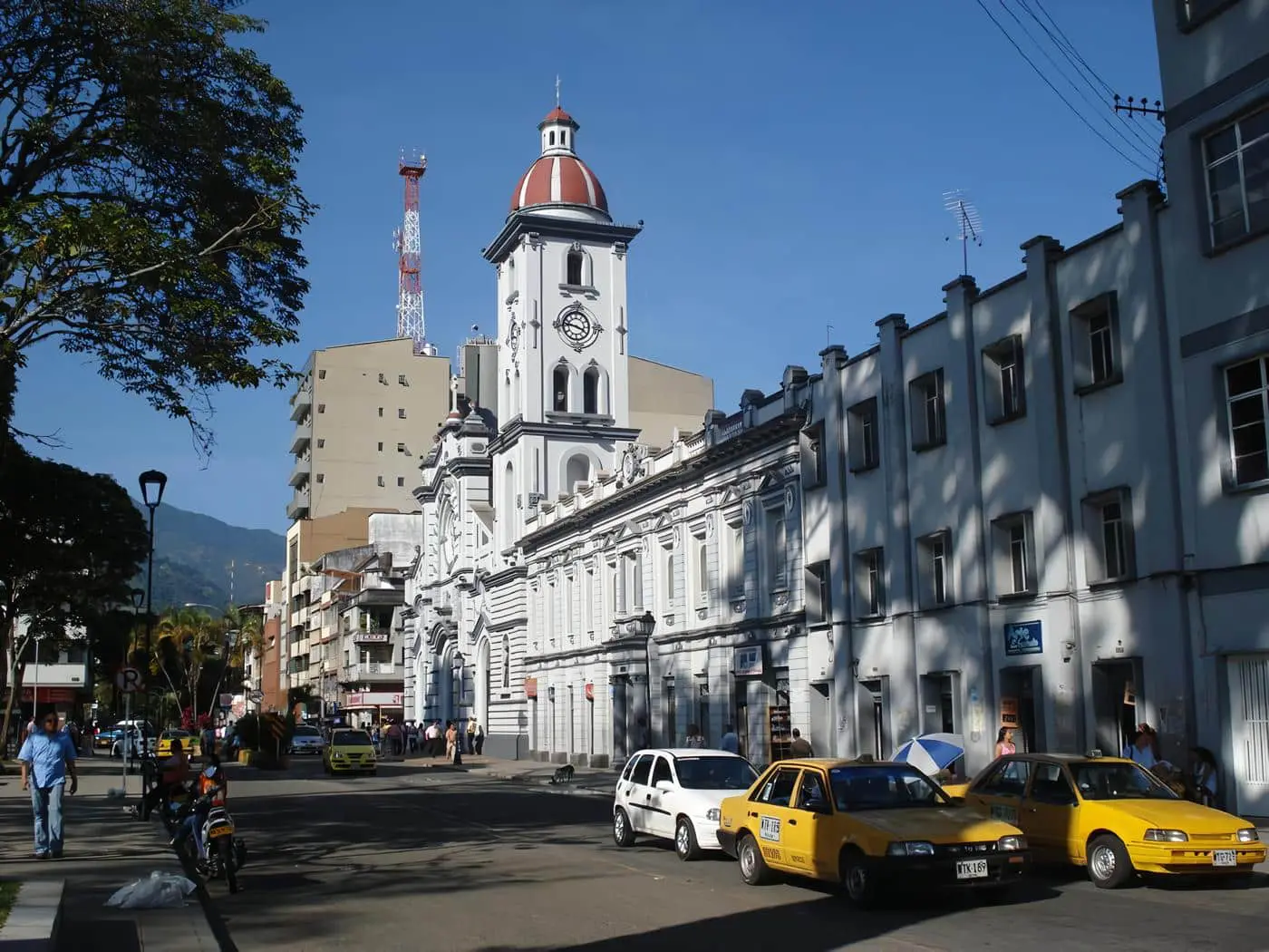 Iglesia - Turismo en Ibagué