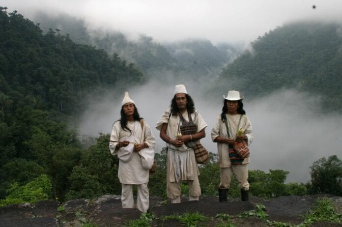 https://encolombia.com/wp-content/uploads/2013/02/Indigenas-en-Ciudad-Perdida-696x462.jpeg