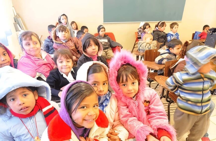 Los niños se mantienen más delgados durante el Año Escolar