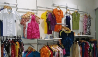 ALMACENES DE ROPA PARA MUJERES EN COLOMBIA