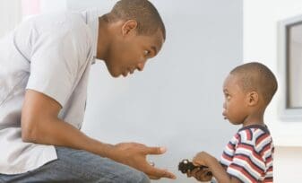 Hablar temas difíciles con niños