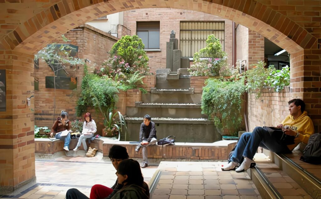 Universidad Colombiana