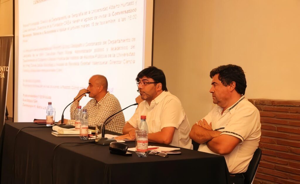 De Los Contratos Autonomía en los Departamentos