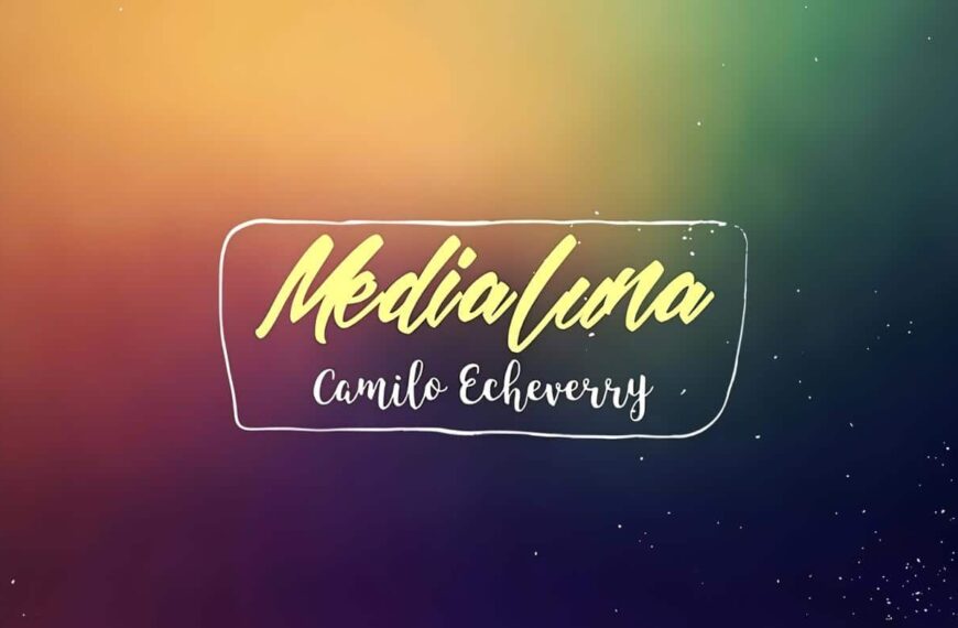 Medialuna - Camilo Echeverry