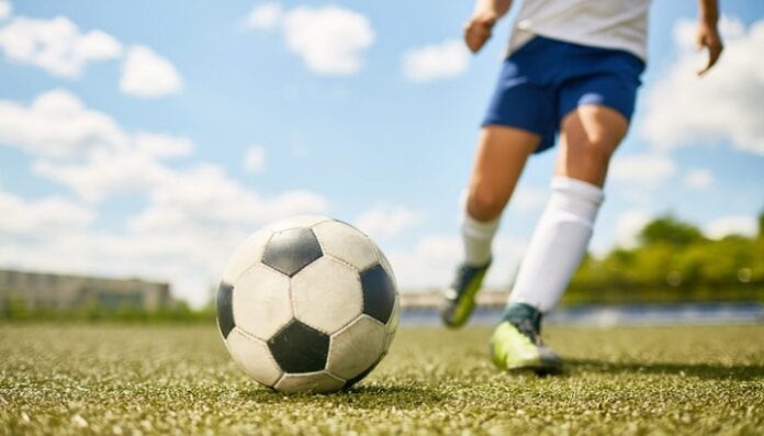 10 Beneficios Espectaculares de Jugar Fútbol