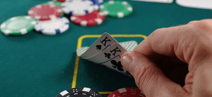 5 Famosos que son muy buenos Jugando al Póker