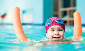 ¿A Qué Edad los Niños Deben Aprender a Nadar?