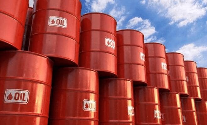 El Precio del Petróleo este 2021 ha variado de entre 45-60 Dólares por Barril