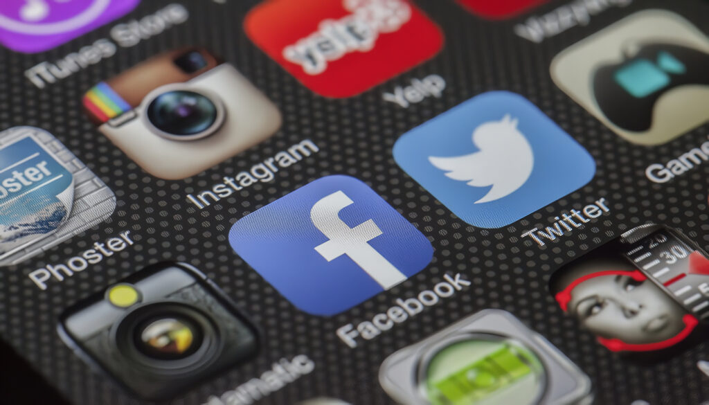 ¿Qué Debe Tener en Cuenta una Marca al Momento de Entrar a Redes Sociales