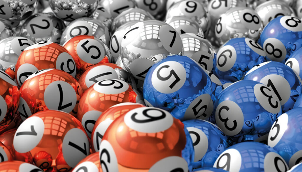 ¿Te ha pasado que no recuerdas cuándo juega tu lotería favorita?, es normal pasa con muchas cosas y no solo con las loterías. Es normal que olvidemos muchas cosas y más cuando se trata de horarios, fechas u horas. En este artículo hablaremos de loterías y chances que juegan el jueves. Y es que este día parece ser algo especial ¿Será que trae suerte?. Hablemos un poco de las loterías que juegan este día y por supuesto los chances. Te va interesar: Resultados del chance hoy Loterías de los jueves En Colombia se juegan cada día dos loterías solamente. Es decir, que para cada día de la semana solo se juegan dos loterías, caso contrario con los chances que como veremos más adelante se juegan muchos y a diario. Lotería de Bogotá Esta lotería se juega todos los jueves a las 10:30 pm de la noche y su sorteo es transmitido en canal uno. Esto está condicionado con el espacio que el canal disponga, es decir, puede retrasarse unos minutos. En lo que respecta a los jueves festivos, el sorteo puede hacerse otro día de la semana. ¿Dónde puedo comprarla? Se puede comprar con los diferentes lotería o distribuidores cerca de tu casa, en las máquinas de baloto, puntos pagatodo y loticolombia. ¿Cuánto vale el boleto? El billete de la lotería tiene un costo de $15000 mil pesos y los premios son: Un premio mayor de $9.000 Millones. Un premio mega gordo de $400 Millones. Tres premios super gordos de $100 Millones. Diez premios millonarios de $50 Millones. Diez premios millonarios de $20 Millones. Treinta premios millonarios de $10 Millones. Lotería del Quindío Esta lotería se juega todos los jueves a las 10:30 PM y su sorteo es transmitido en vivo por el canal Telecafé. al igual que con la lotería de Bogotá si el jueves es festivo entonces el sorteo se realiza en cualquier otro día de la semana. ¿Dónde puedo comprarla? Se puede comprar con los diferentes lotería o distribuidores cerca de tu casa, en las máquinas de baloto, puntos pagatodo y loticolombia. ¿Cuánto vale el boleto? La lotería del Quindío tiene un precio de $8000 mil pesos y los premios son: Un premio mayor de $1400 Millones. Seco de 150 millones. Seco de 45 millones. Seco de 21 millones. Seco de 9 millones. Chances de los jueves Los chances juegan todos los días, lo que puede variar en relación a fines de semana o festivos es la hora. Pero estos juegan los 7 días de la semana, salvo algunos que reposan los domingos o fines de semana. No obstante hay unos que juegan los jueves como lo es el super Chontico millonario. Super Chontico millonario noche También conocido como Chontico noche jueves, este sorteo se juega cada semana los días jueves a las 9:30 PM. El sorteo es llevado a cabo en las instalaciones de Gane y es abierto al público, además, es auditado por las autoridades competentes. Este resultado luego es transmitido en diferentes páginas de resultados al instante. De ahora en adelante hablaremos de otros chances que cabe aclarar juegan todos los días y que además juegan los jueves. Entre estos tenemos: Dorado mañana que juega todos los días a las 10:30 AM. El Cafeterito día juega a las 12:00 PM. El samán de la suerte juega a las 01:00 PM. La fantástica día que juega a las 01:00 PM. Chontico día juega a las 01:00 PM. El Paisita día juega a las 01:00 PM. Pijao de oro juega a las 02:00 PM. Culona juega a las 02:30 PM. Astro sol juega a las 02:30 PM. Sinuano día juega a las 02:30 PM. Caribeña día juega las 02:30 PM Motilón día juega a las 03:00 PM. Sinuano noche juega a las 09:30 PM. Caribeña noche juega a las 10:30 PM. Astro luna juega a las 10:30 PM. Ya estás enterado/a de las loterías que juegan solo los jueves y las otras que juegan todos los días. Es momento de que pruebes suerte. si crees que eres un ganador del chance o lo has ganado, aquí te dejo informacion importante de como cobrar el chance.