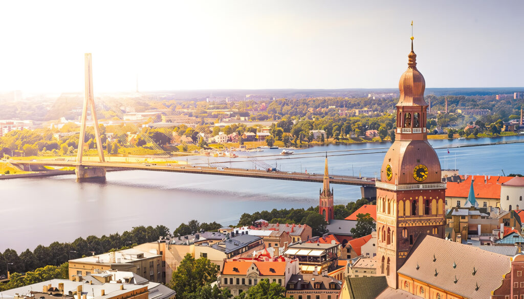 Geografía de Letonia: características de relieve, fauna, vegetación