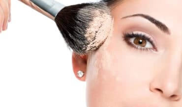 Errores de maquillaje que te hacen parecer mayor