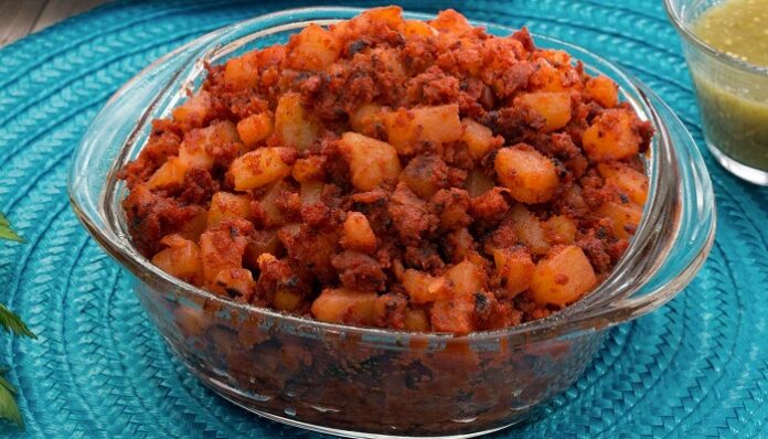 Papas con Chorizo