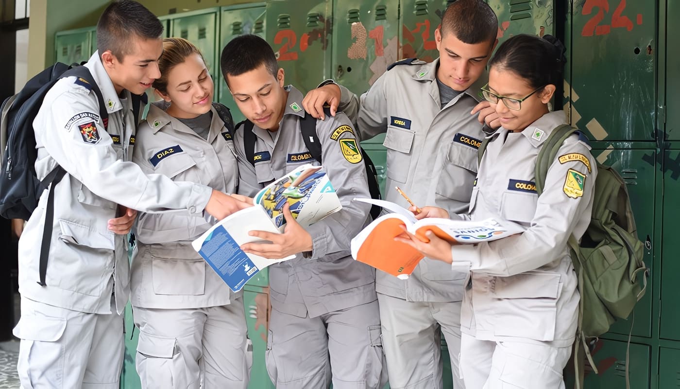 Liceos y Colegios Militares de Colombia