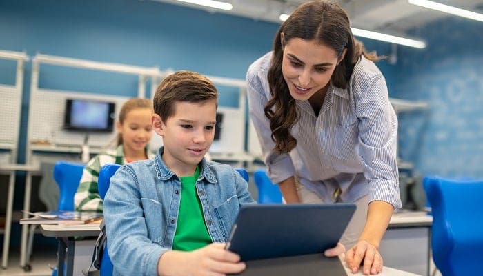 Tecnología educativa y aprendizaje en linea