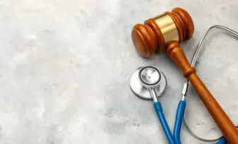 Asesoría Legal en Casos de Negligencia Médica en Colombia