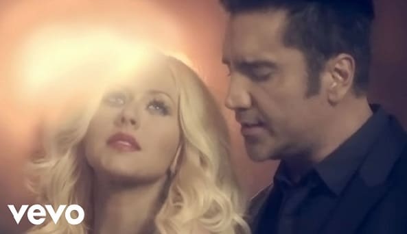 Hoy Tengo Ganas De Ti – Alejandro Fernández ft Christina Aguilera