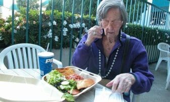 Enfermedad de Alzheimer: La Hora de la Comida