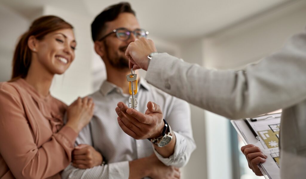 ¿Comprar o arrendar? Cómo decidir según tu estilo de vida