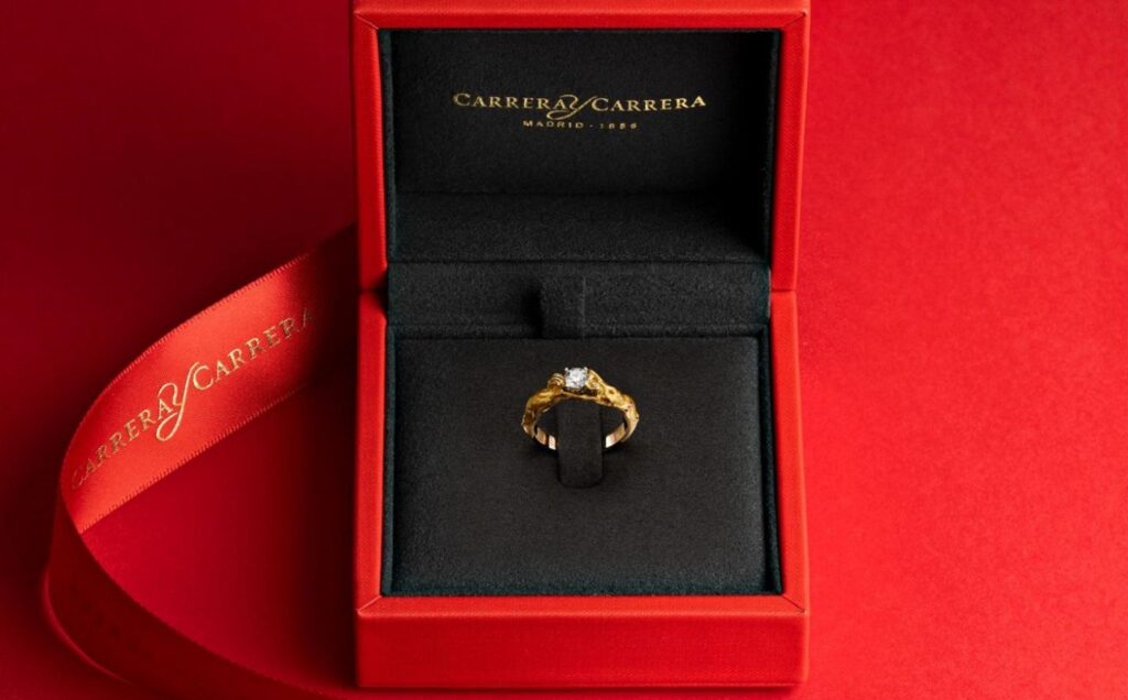 Encontrar el Regalo Navideño Perfecto: Una Guía de Joyería Personalizada