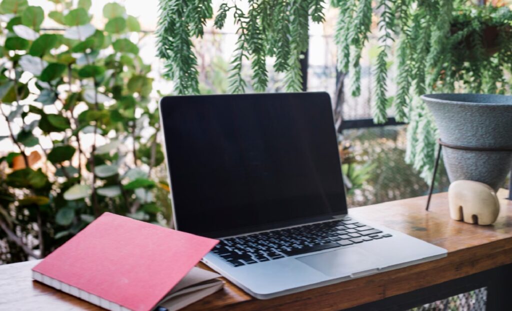 Portátiles para productividad y diseño: cómo elegir el equipo ideal si trabajas con programas exigentes